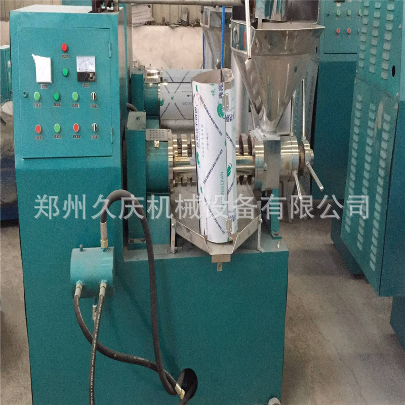 榨油機