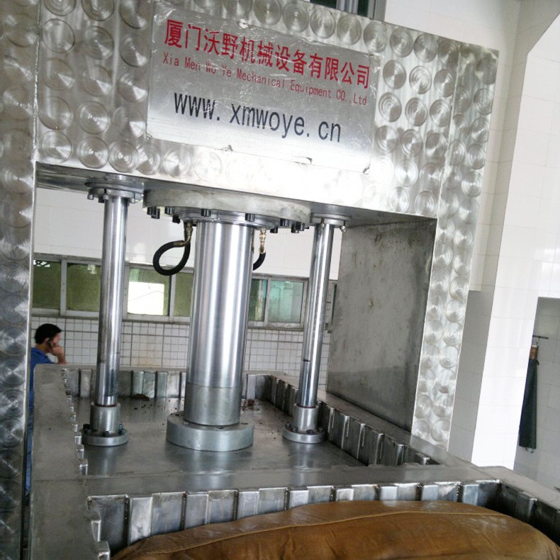 定制高鹽稀態(tài)醬油壓榨機 全自動液壓醬油提取機壓榨生產(chǎn)線設(shè)備