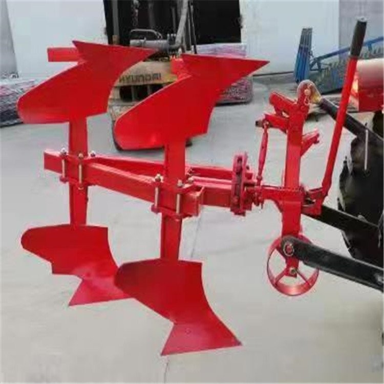 雙鏵犁 手動翻轉犁 農(nóng)用耕地犁 拖拉機帶鏵式 鑫港農(nóng)機