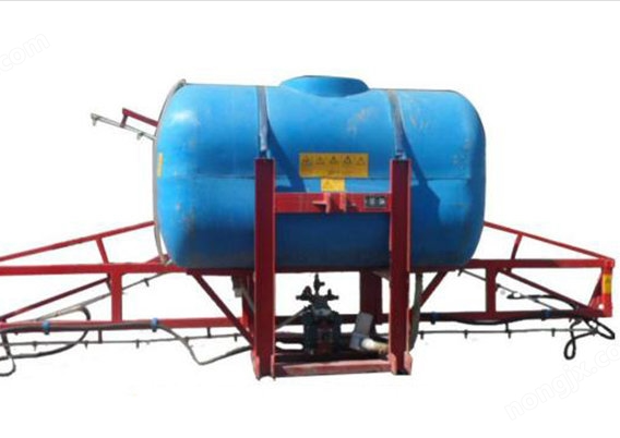 新疆駿鑫3WP-1200噴桿噴霧機(jī)