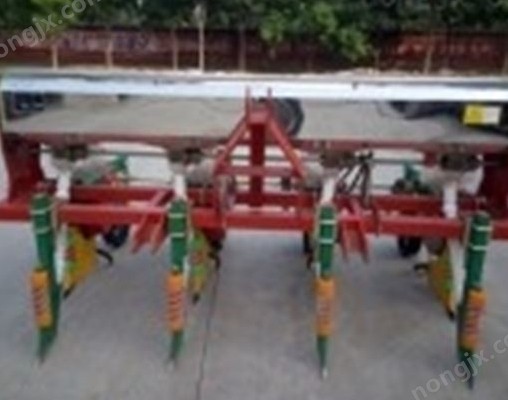 河東雄風2BFM-3A玉米免耕施肥播種機
